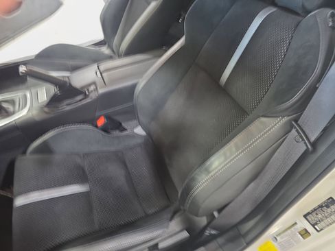 Used 2024 Toyota GR86 Premium RWD image 15