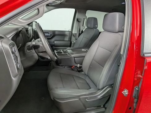 Used 2020 Chevrolet Silverado 1500 Custom w/ Custom Value Package AWD/4WD image 13