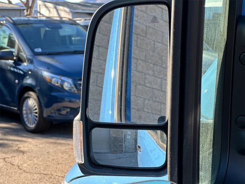 Used 2024 Mercedes-Benz Sprinter 2500 image 9