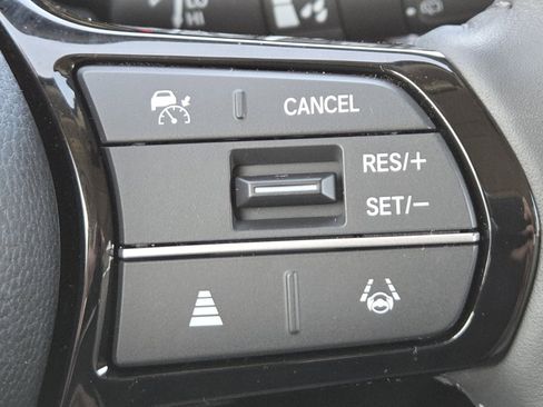 Used 2024 Honda CR-V EX-L image 6