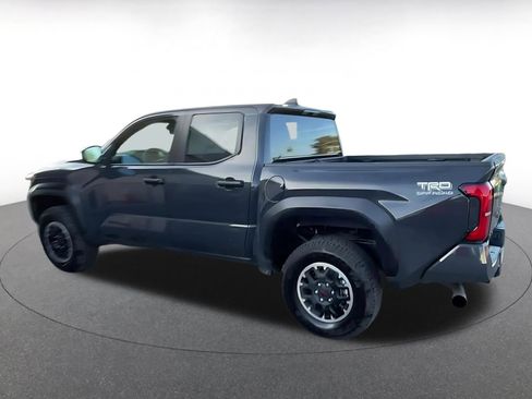 Used 2025 Toyota Tacoma TRD Off-Road image 10