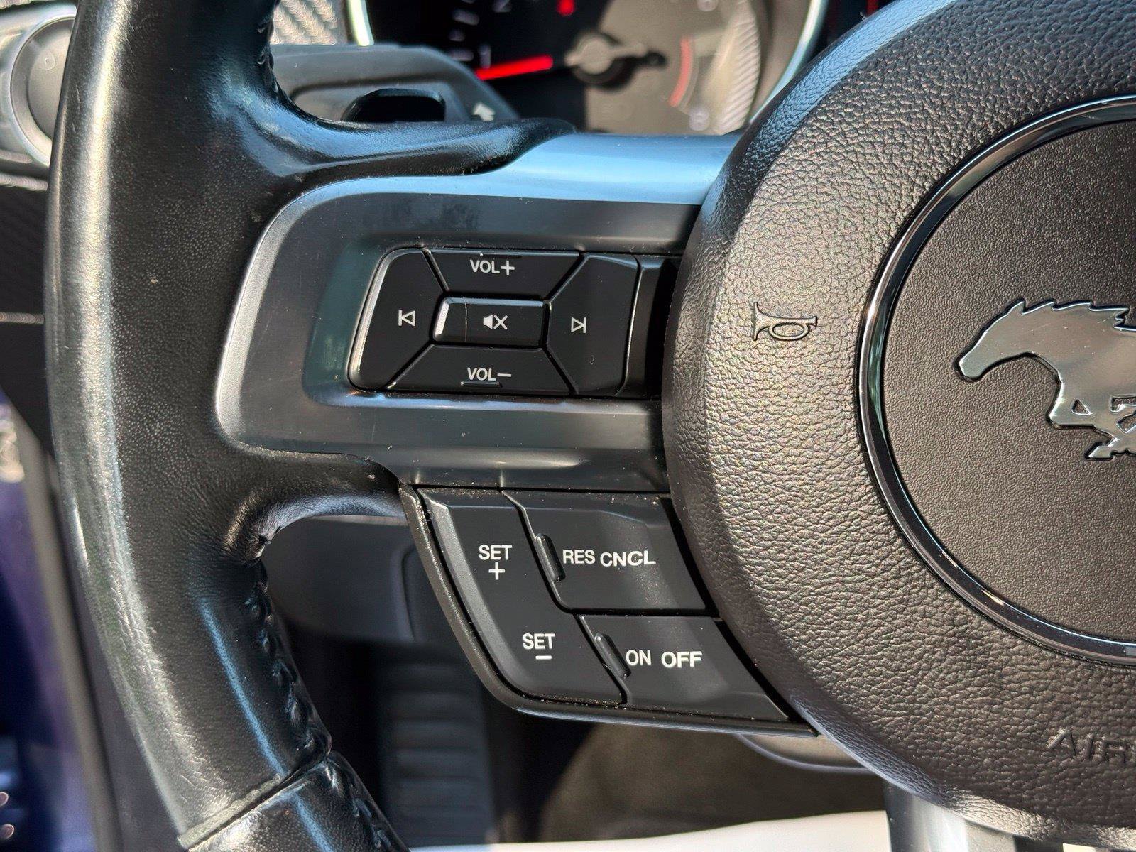 Used 2018 Ford Mustang Coupe RWD image 24