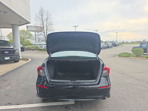 Used 2023 Honda Civic Sport image 10