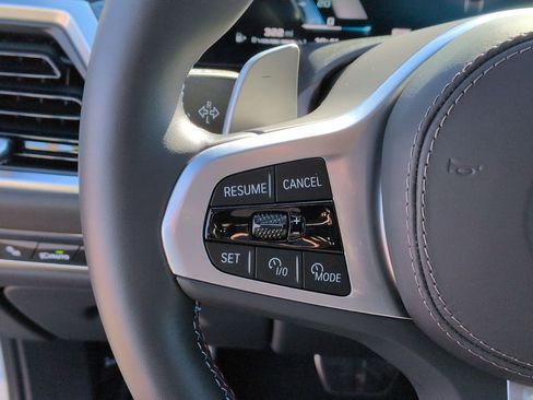 Used 2025 BMW X7 M60i w/ Executive Package image 19