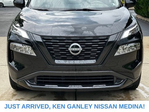 Certified 2023 Nissan Rogue SV w/ SV Premium B Package AWD/4WD image 8
