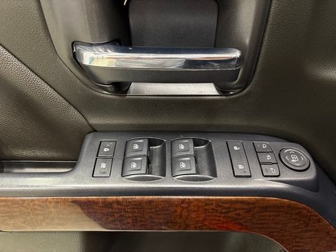 Used 2018 GMC Sierra 1500 SLT w/ SLT Premium Package AWD/4WD image 17