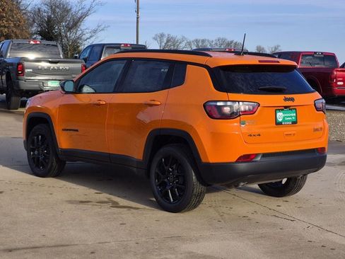 New 2026 Jeep Compass Latitude image 4