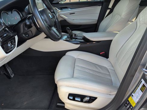 Used 2018 BMW M550i xDrive AWD/4WD image 12