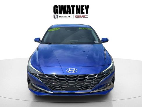Used 2023 Hyundai Elantra Limited w/ Winter Weather Package FWD image 8