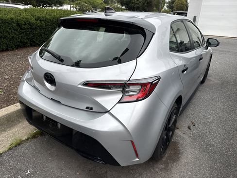 Used 2020 Toyota Corolla SE image 3