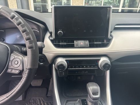 Used 2024 Toyota RAV4 XLE Premium AWD/4WD image 15