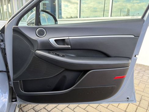 Used 2025 Hyundai Sonata SEL FWD image 33