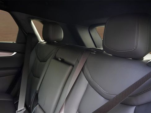 New 2026 Cadillac XT5 Luxury w/ LPO, Floor Liner Package image 24