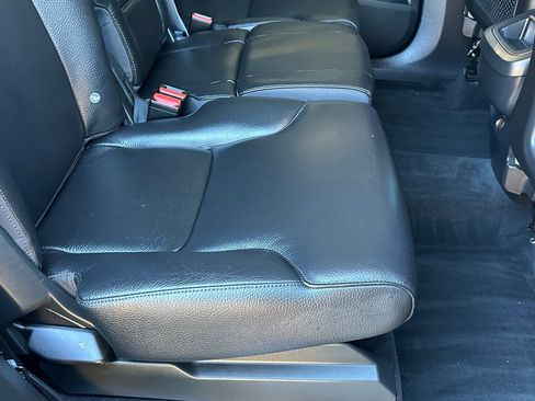 Used 2018 Volvo XC90 T5 Momentum w/ Convenience Package image 20