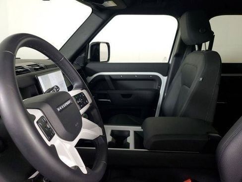 Used 2025 Land Rover Defender 110 S AWD/4WD image 22