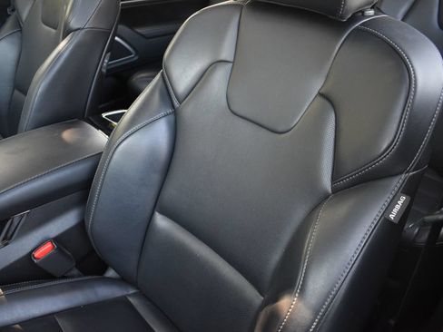 Used 2025 Kia Telluride S FWD image 9