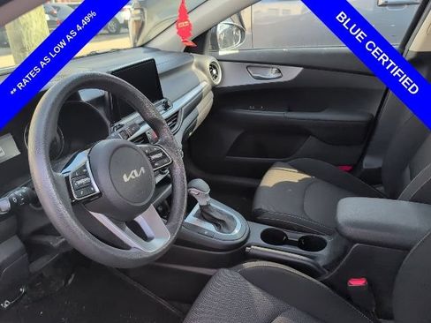 Used 2024 Kia Forte LXS w/ LXS Technology Package FWD image 4