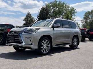 Used 2017 Lexus LX 570 4WD w/ Luxury Package video 1