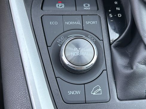Certified 2024 Toyota RAV4 Adventure AWD/4WD image 11