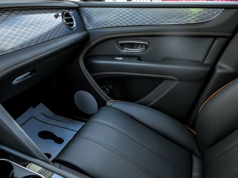 New 2026 Bentley Bentayga AWD/4WD image 52
