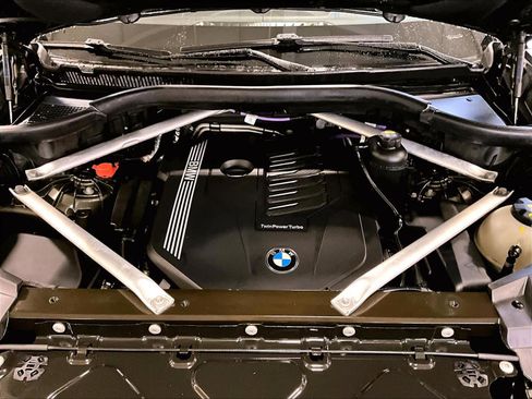 Used 2021 BMW X5 xDrive40i image 31