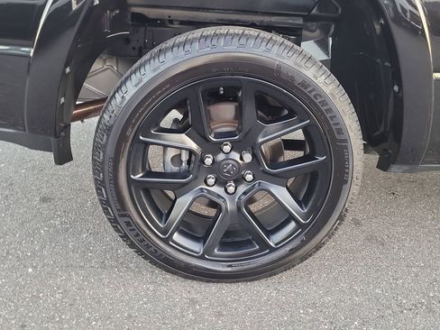 Used 2022 RAM 1500 Laramie image 5