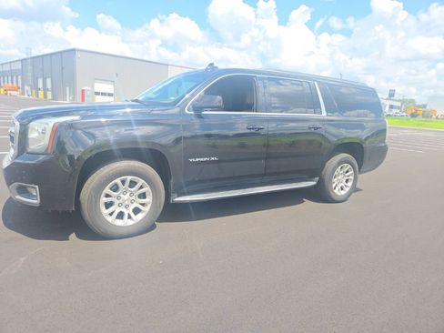 Used 2019 GMC Yukon XL SLT RWD image 4