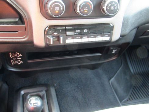 Used 2020 RAM 3500 Tradesman AWD/4WD image 29