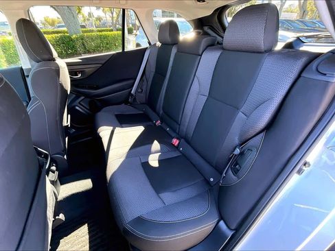 Used 2022 Subaru Outback Premium image 21