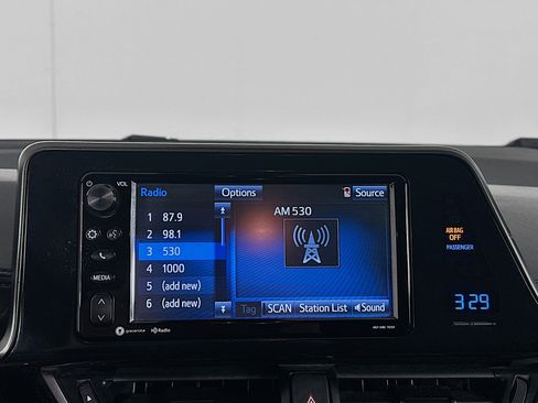 Used 2018 Toyota C-HR XLE image 18