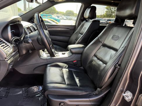 Used 2018 Jeep Grand Cherokee Overland AWD/4WD image 21