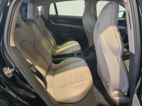 New 2025 Porsche Panamera 4 image 14