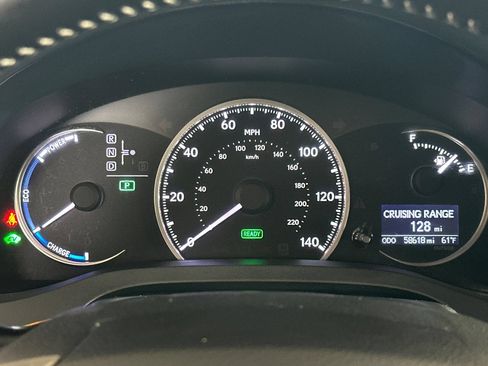 Used 2017 Lexus CT 200h FWD image 19