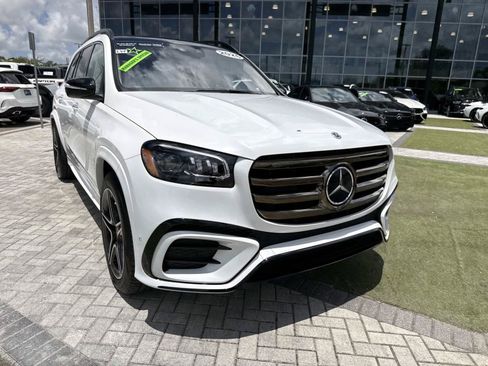 Certified 2026 Mercedes-Benz GLS 450 4MATIC image 8