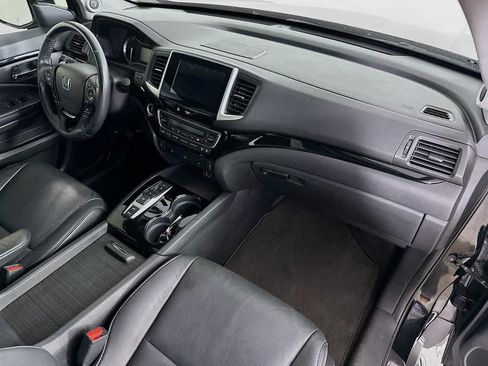 Used 2016 Honda Pilot Touring image 35