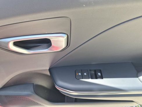 Used 2025 Kia K4 FWD image 33