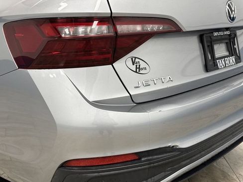 Used 2022 Volkswagen Jetta S image 28