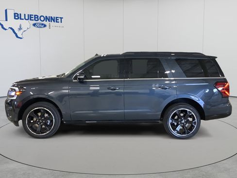 Certified 2023 Ford Expedition Limited AWD/4WD image 7