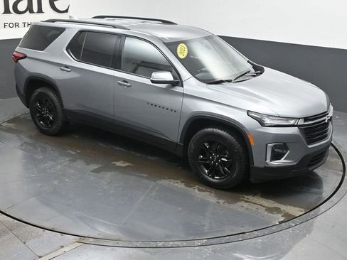 Used 2023 Chevrolet Traverse LT w/ Midnight/Sport Edition image 48