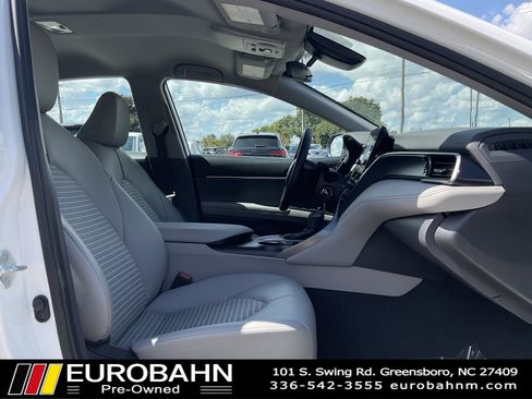 Used 2022 Toyota Camry SE image 22