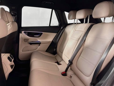 Certified 2026 Mercedes-Benz GLC 300 image 8