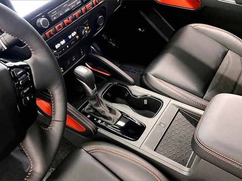 New 2025 Nissan Frontier PRO-4X w/ Pro Premium Package image 8