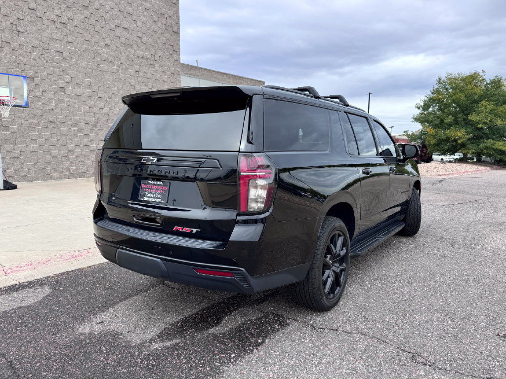 Used 2023 Chevrolet Suburban RST w/ Luxury Package AWD/4WD image 11