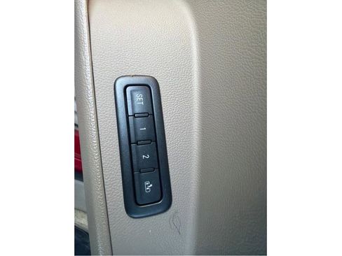 Used 2015 Chevrolet Tahoe LT image 13