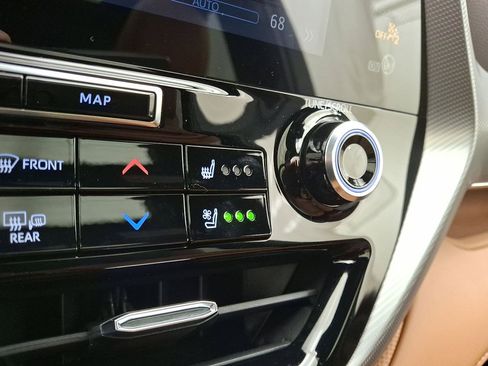 Used 2022 Toyota Highlander Platinum image 19