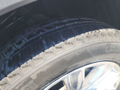 Used 2020 Ford Explorer Limited AWD/4WD image 28