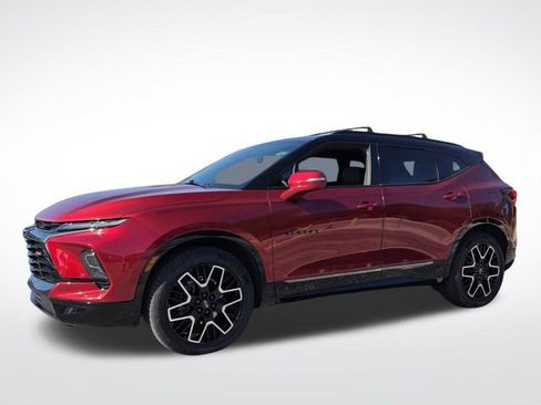 Used 2023 Chevrolet Blazer RS w/ Driver Confidence II Package FWD image 4