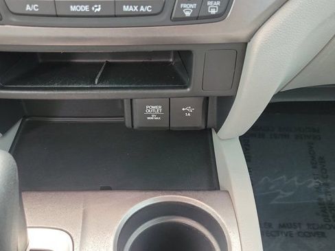 Used 2019 Honda Pilot LX image 16