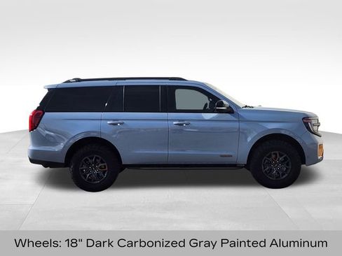 Used 2025 Ford Expedition Tremor image 11