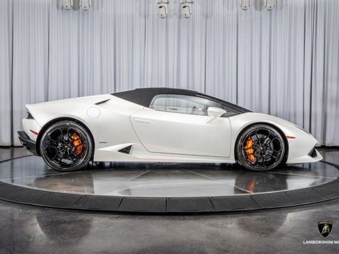 Used 2017 Lamborghini Huracan LP 610-4 image 35